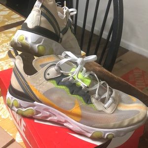 Nike shoes Men’s. Color